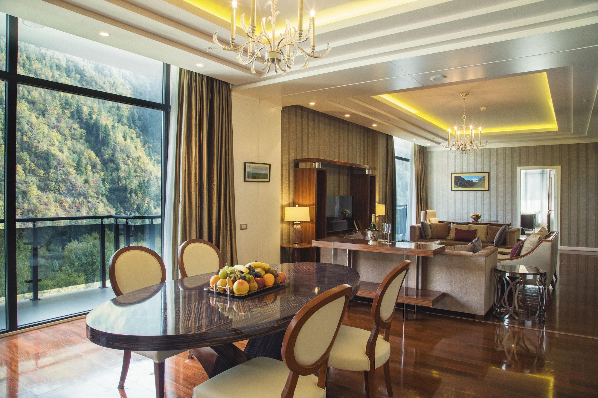 Borjomi Likani Hotel, Bordjomi Extérieur photo