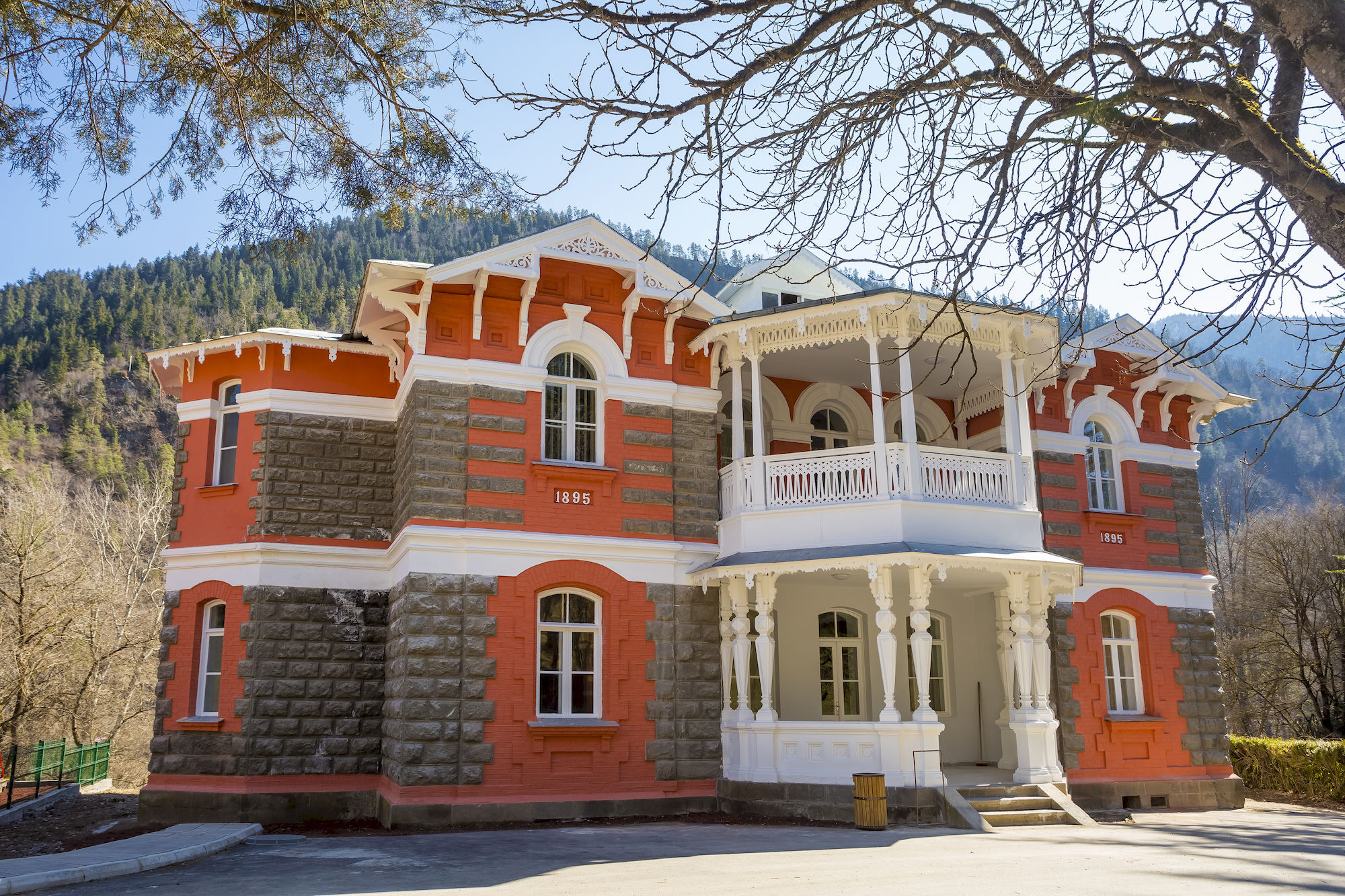 Borjomi Likani Hotel, Bordjomi Extérieur photo