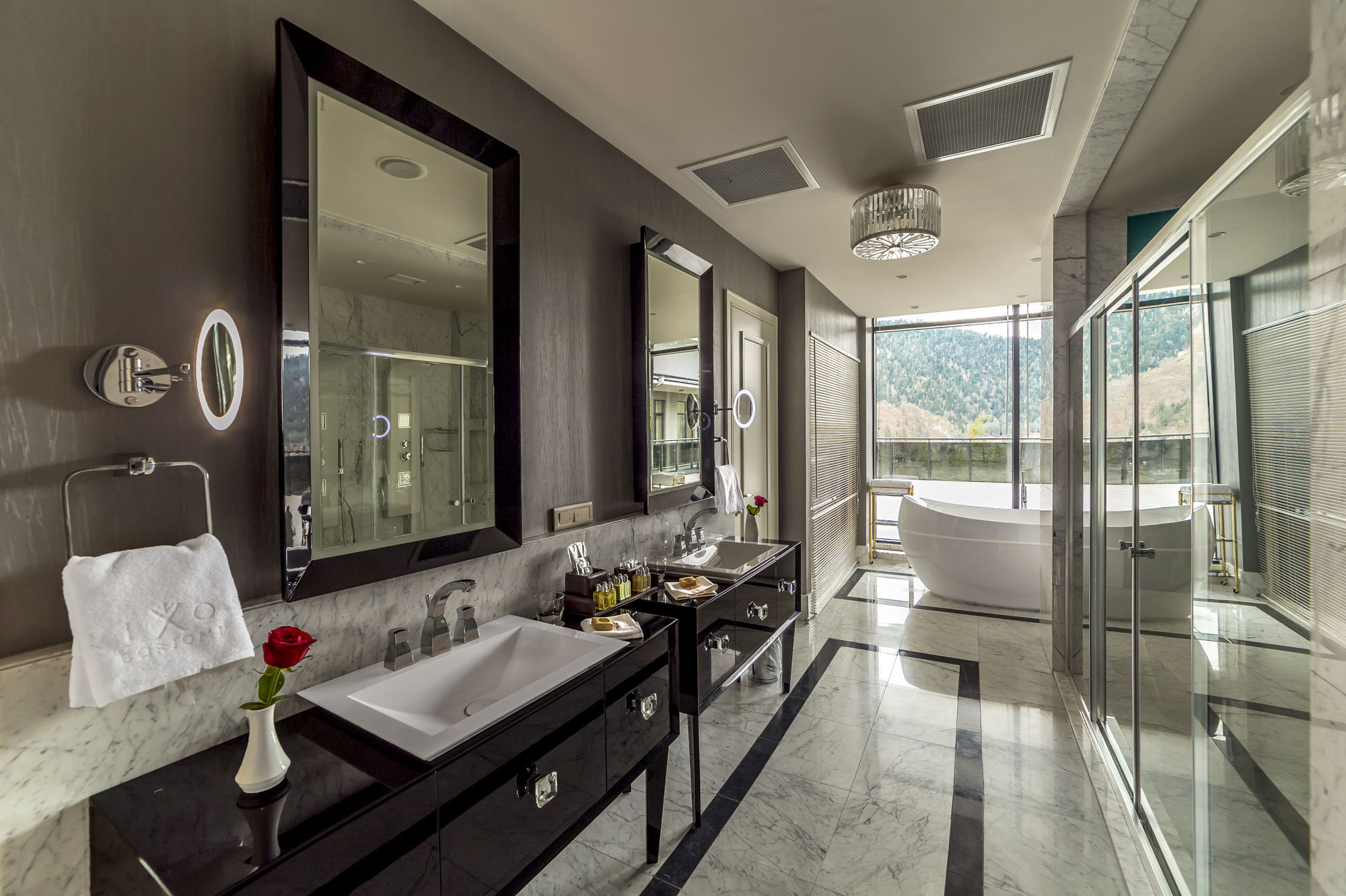 Borjomi Likani Hotel, Bordjomi Extérieur photo